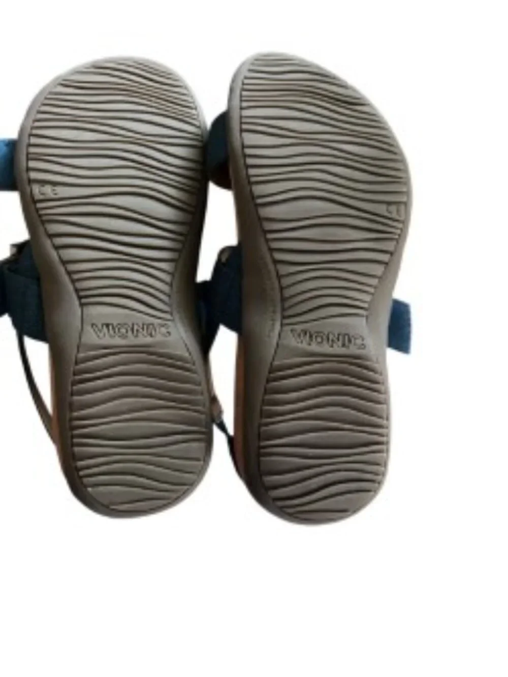 Vionic Reese Slingback Sandal in Denim Blue 9W